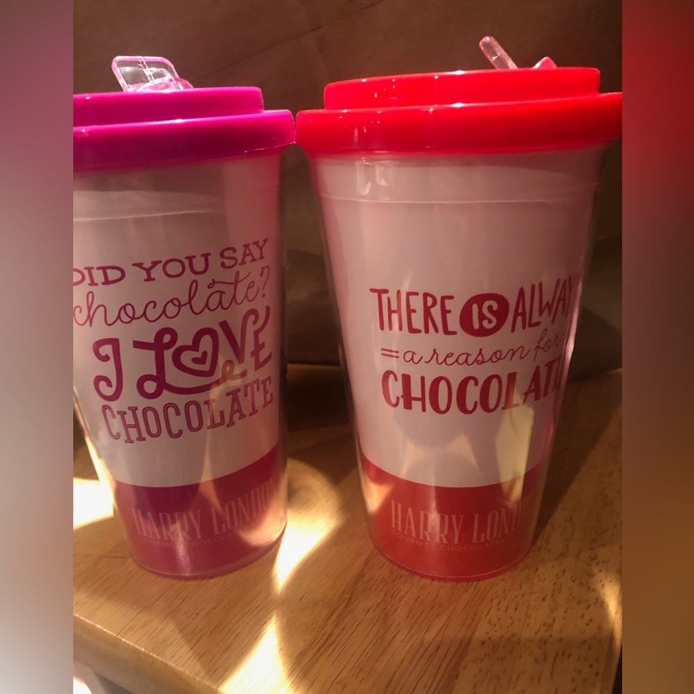 ✨NEW✨ 2 travel cups: Harry London💗